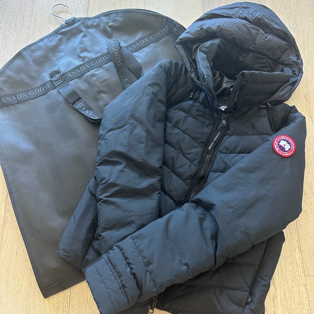 NWT Canada Goose Hybridge base jacket Black!